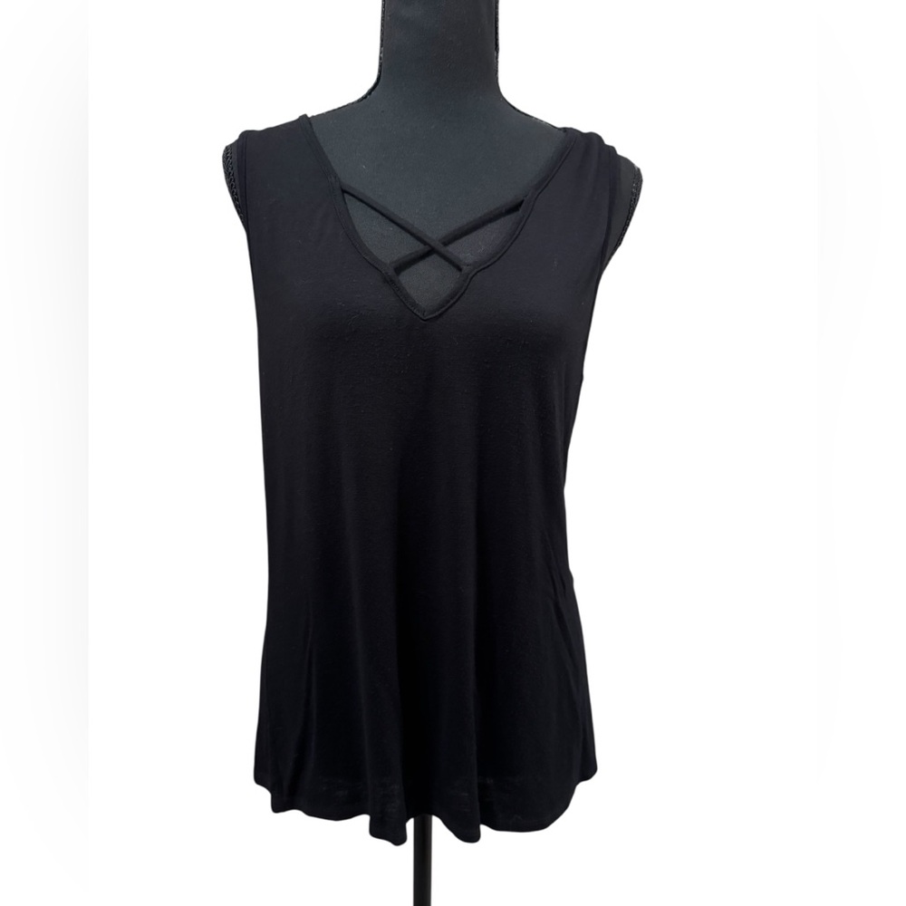 Women’s Timing brand black crisscross chest tank top in a size L